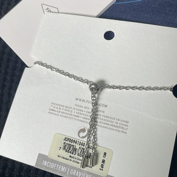 Fossil silver heart bracelet NWT - Picture 3 of 3